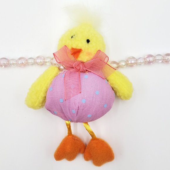 “Avon” Charming Easter Garland – NEW - Picture 3 of 7